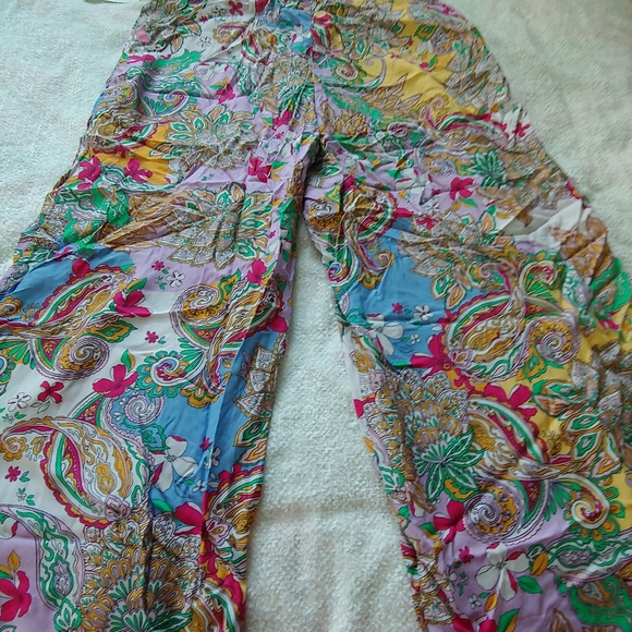 NWT Anne Klein Jeans Crop Wide Leg Palazzo Pants in Paisley Scarf Print - Size M - Picture 4 of 11